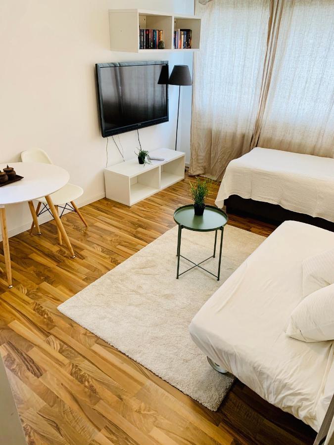 Top Renoviertes Apartement In Bester Lage Von Homburg- 5 Fussminuten Zur Uniklinik Homburg  Zewnętrze zdjęcie
