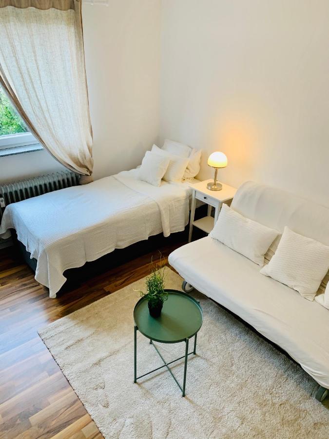 Top Renoviertes Apartement In Bester Lage Von Homburg- 5 Fussminuten Zur Uniklinik Homburg  Zewnętrze zdjęcie